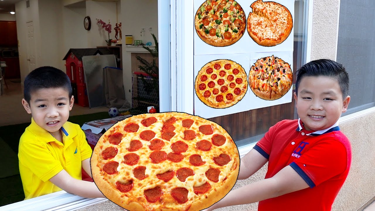 Alex and Eric Pretend Play Pizza Drive Thru Restaurant | Funny Food Toys Story img